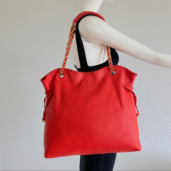 Tory Burch Thea Slouchy Chain Tote in Brilliant Red - Picture 6 of 12